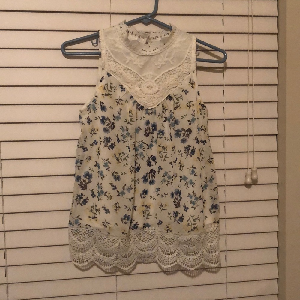 floral tank top